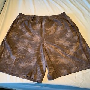 lululemon Men's L Pace Breaker Shorts - Black/Grey